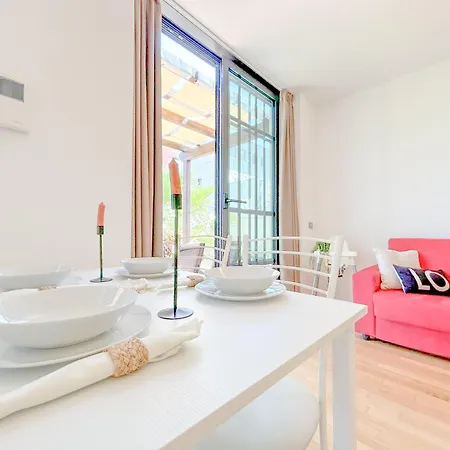 Centro E Mare - Terrazza - Wifi - Ac דירה *